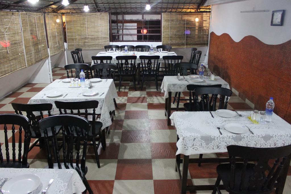 Hotel White Rose Kochi Ngoại thất bức ảnh