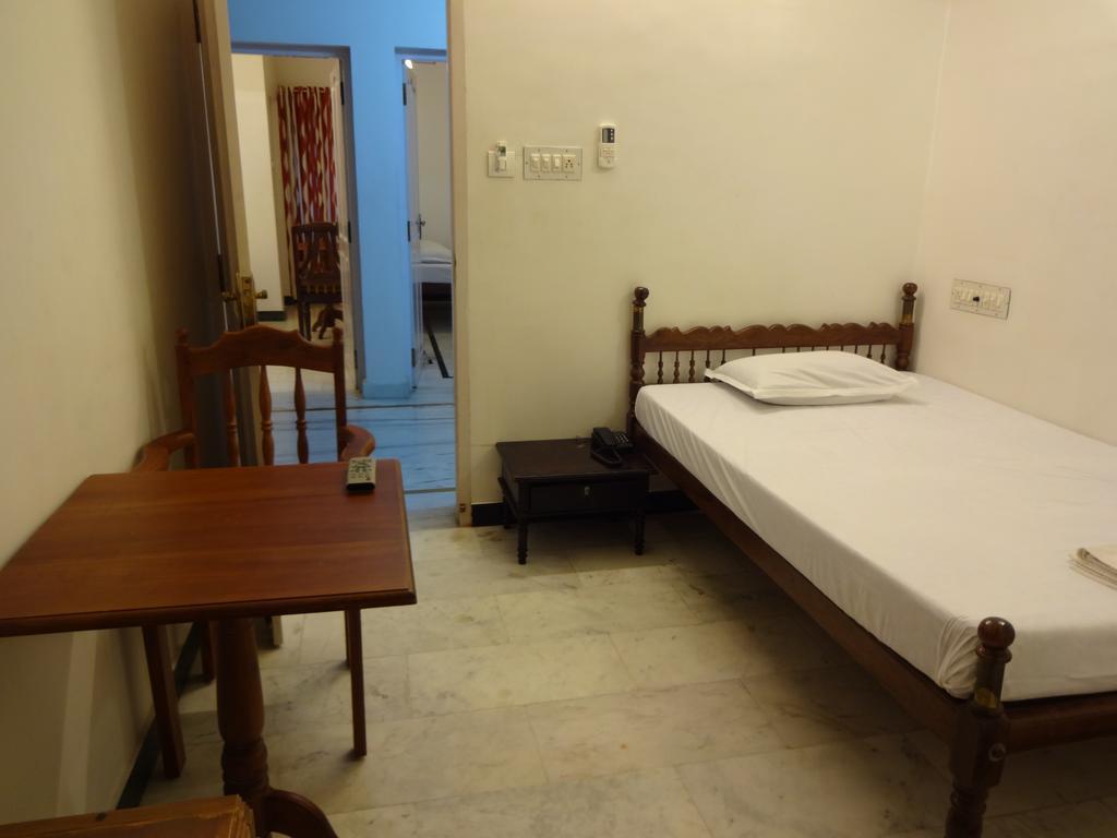 Hotel White Rose Kochi Phòng bức ảnh