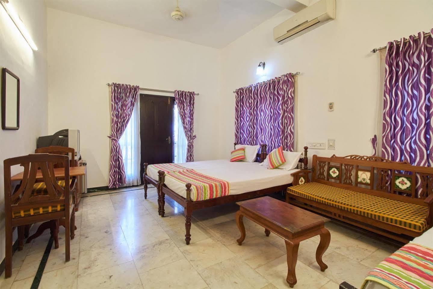 Hotel White Rose Kochi Ngoại thất bức ảnh