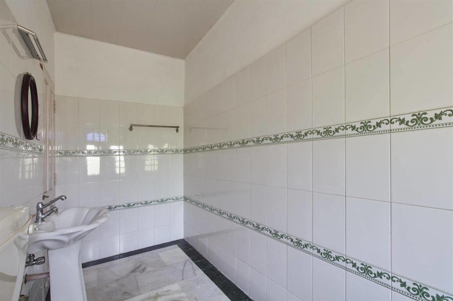 Hotel White Rose Kochi Ngoại thất bức ảnh