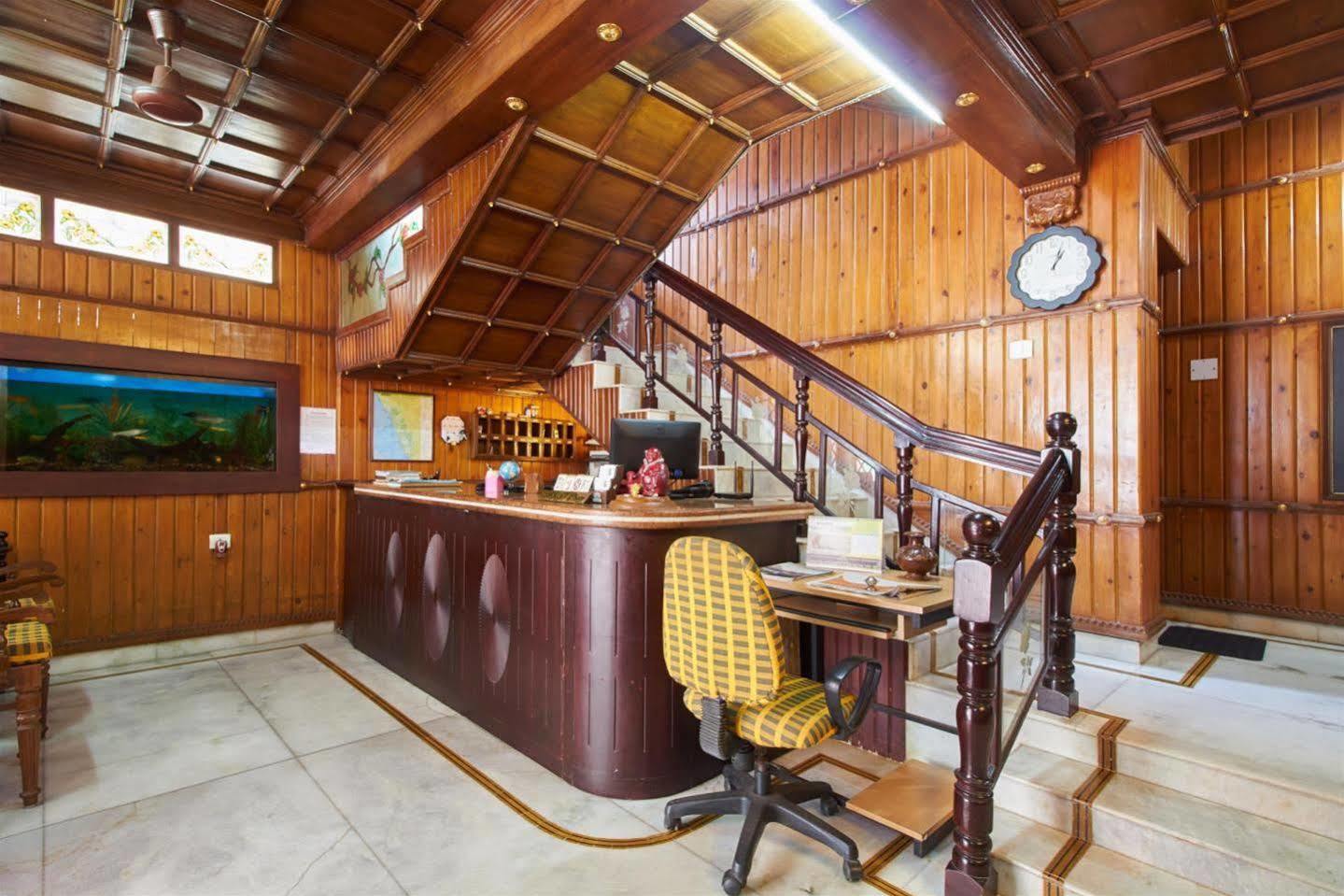 Hotel White Rose Kochi Ngoại thất bức ảnh