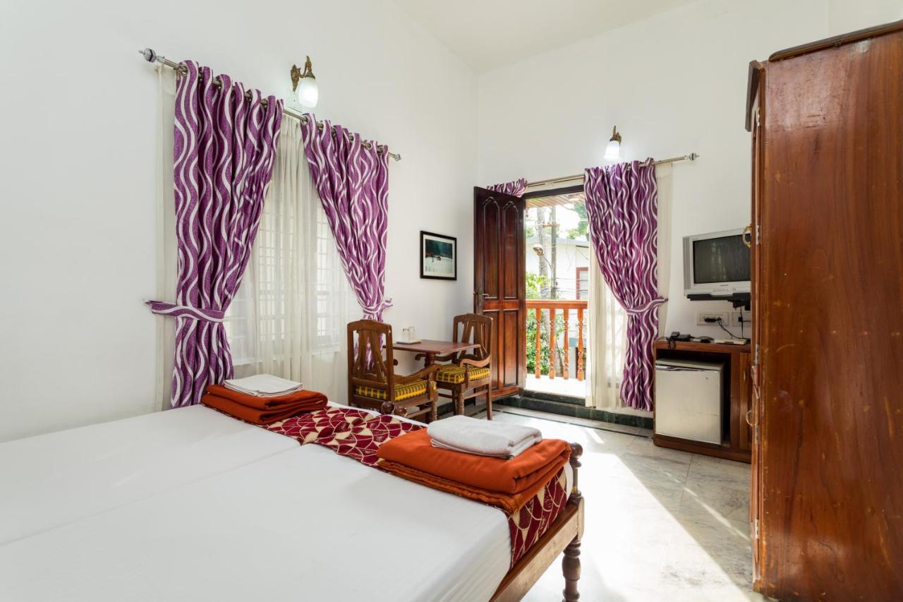 Hotel White Rose Kochi Ngoại thất bức ảnh