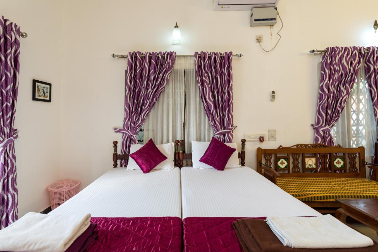 Hotel White Rose Kochi Ngoại thất bức ảnh