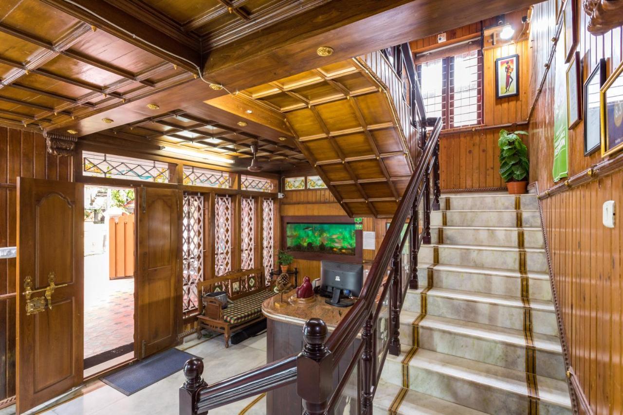 Hotel White Rose Kochi Ngoại thất bức ảnh